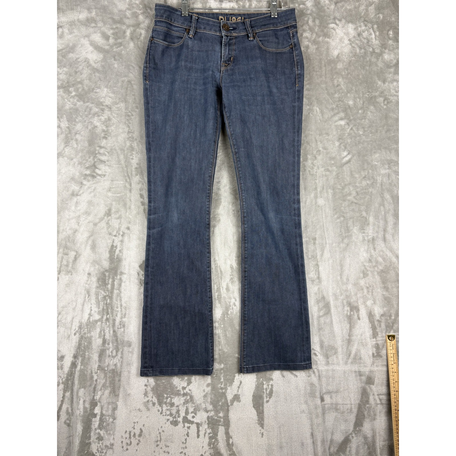 Dl1961 Woman Premium Denim Bootcut Jeans Dark Wash Size 27
